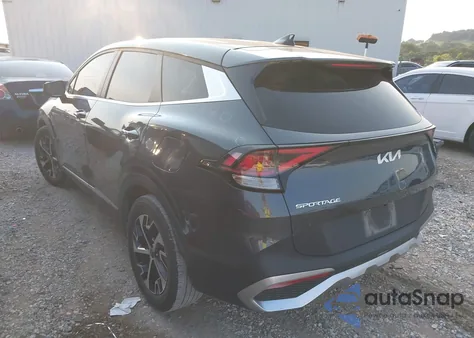 2023 Kia Sportage Ex z USA, uszkodzony, nr VIN KNDPV3AF3P7104956